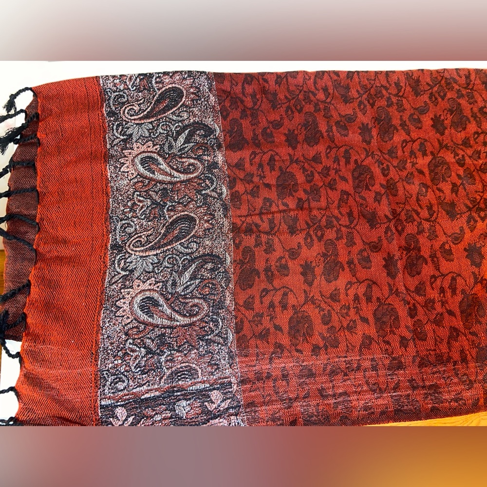 Scarf - Picture 4 of 4